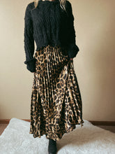Load image into Gallery viewer, Phoebe Leopard Print Pleated Maxi Dress