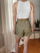 Load image into Gallery viewer, Hang Tight Linen Shorts
