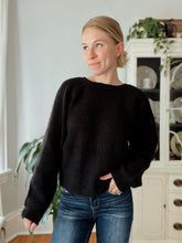 Load image into Gallery viewer, Black Twisted Knit Sweater