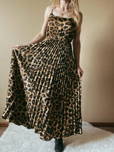 Load image into Gallery viewer, Phoebe Leopard Print Pleated Maxi Dress