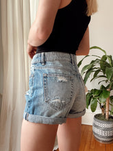 Load image into Gallery viewer, HIDDEN Riley High Rise Roll Up Boyfriend Shorts