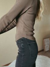 Load image into Gallery viewer, Ribbed Long Sleeve Basic Top - White or Coffee