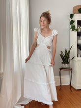 Load image into Gallery viewer, Cut Out Flutter Print Maxi Dress