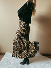 Load image into Gallery viewer, Phoebe Leopard Print Pleated Maxi Dress