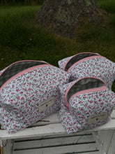 Load image into Gallery viewer, Dainty Floral Sage Quilted Pouch - 3 Sizes