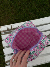 Load image into Gallery viewer, Purple Floral Quilted Pouch