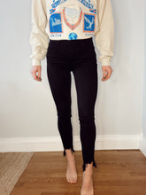 Load image into Gallery viewer, Just Black High Rise Skinny Jeans