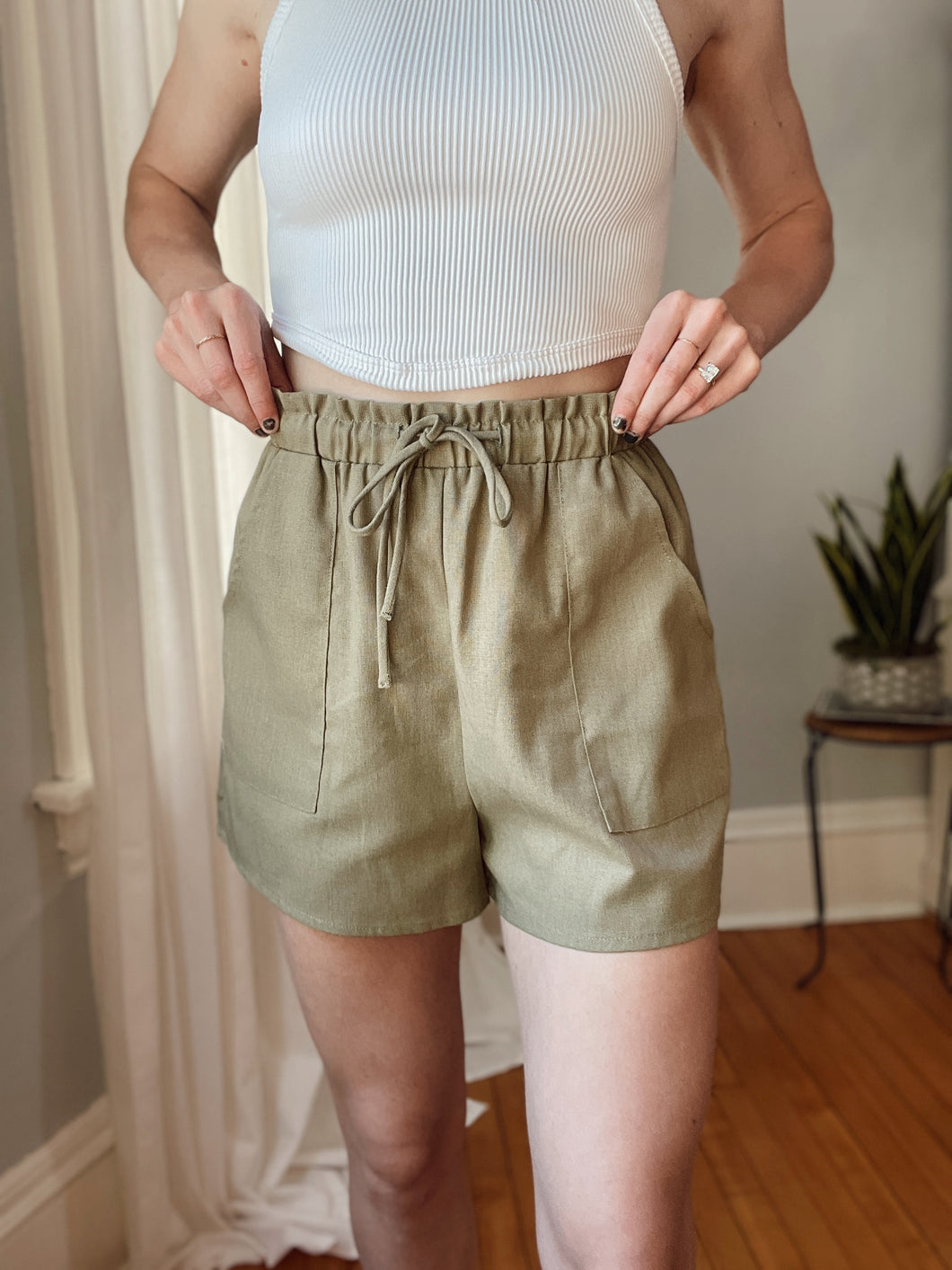 Hang Tight Linen Shorts
