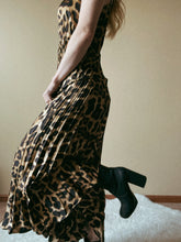 Load image into Gallery viewer, Phoebe Leopard Print Pleated Maxi Dress
