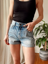 Load image into Gallery viewer, HIDDEN Riley High Rise Roll Up Boyfriend Shorts

