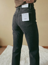 Load image into Gallery viewer, Kate Chateau High Rise Barrel Jeans
