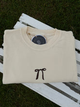 Load image into Gallery viewer, Chocolate Brown Bow Embroidered Ivory Tee
