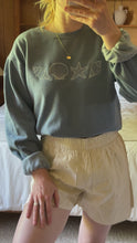 Load and play video in Gallery viewer, Seashells Embroidered Crewneck
