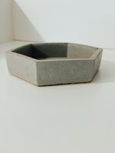 Load image into Gallery viewer, Set: Concrete Hexagon Coaster
